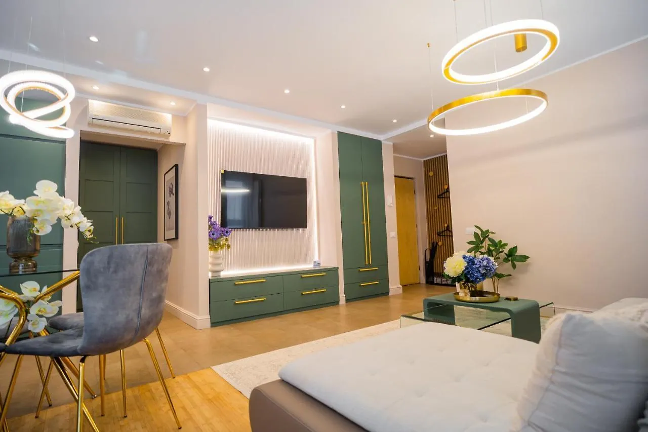 Victoriei Emerald & Pink Gems - Designer Apartments Bucharest
