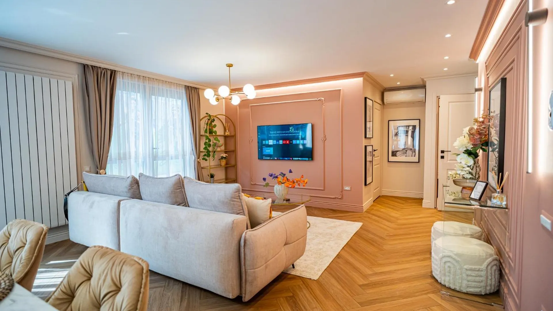 Victoriei Emerald & Pink Gems - Designer Apartments Bukurešť