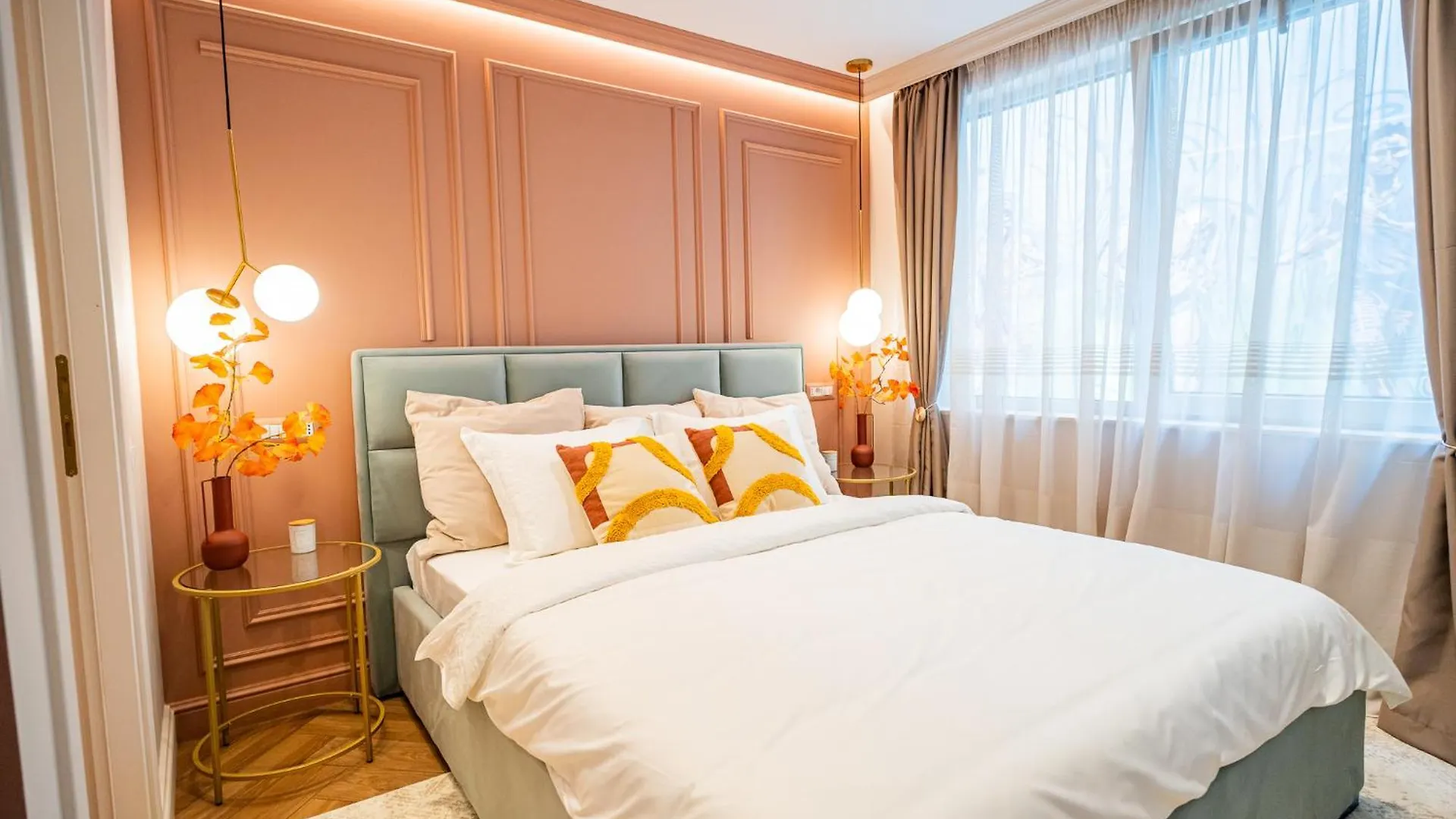 Victoriei Emerald & Pink Gems - Designer Apartments Bukurešť