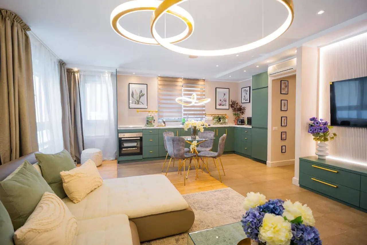 Victoriei Emerald & Pink Gems - Designer Apartments 부쿠레슈티 0*,  루마니아
