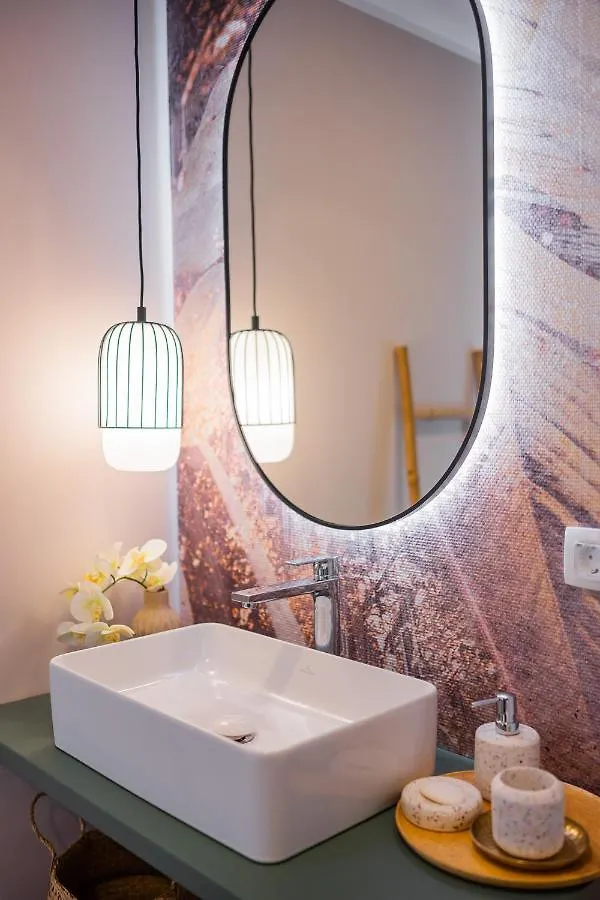 Victoriei Emerald & Pink Gems - Designer Apartments 부쿠레슈티 루마니아