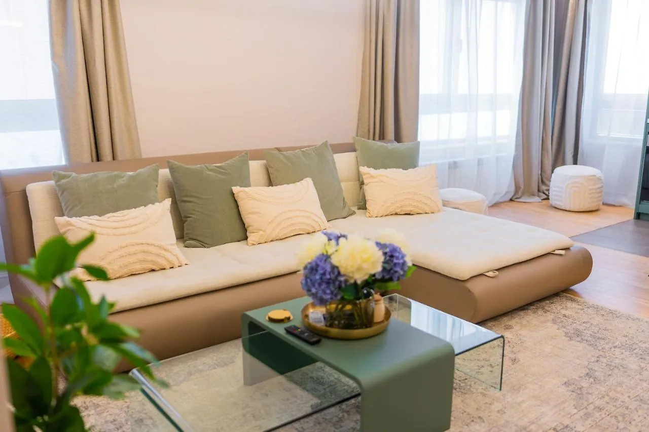 Victoriei Emerald & Pink Gems - Designer Apartments 부쿠레슈티