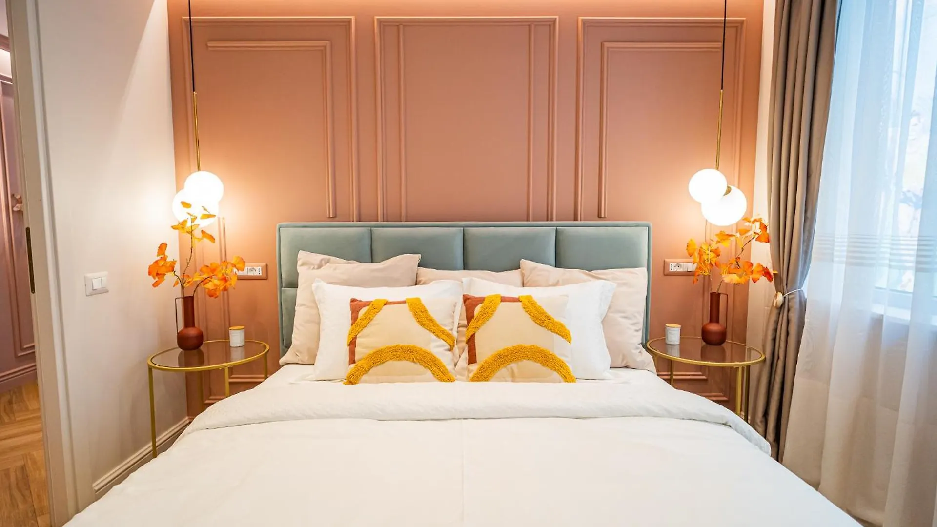 Victoriei Emerald & Pink Gems - Designer Apartments 부쿠레슈티