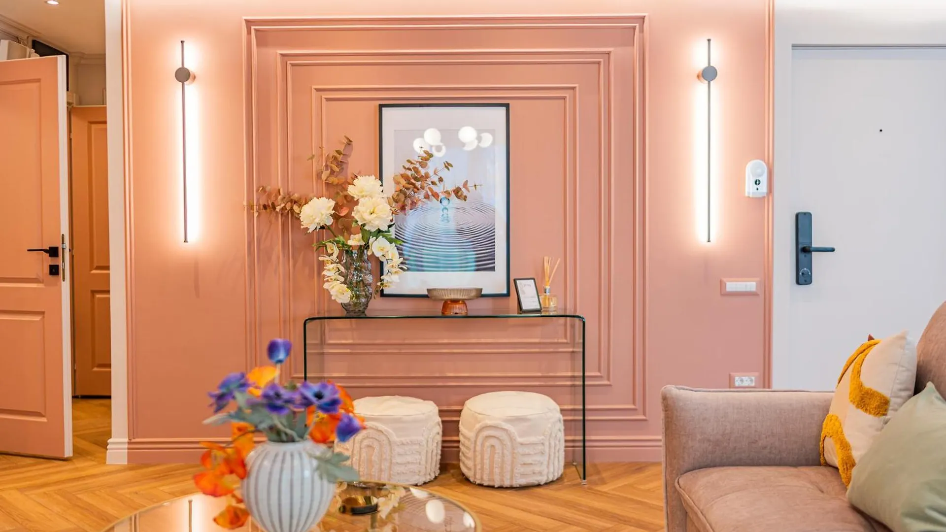 Victoriei Emerald & Pink Gems - Designer Apartments 부쿠레슈티