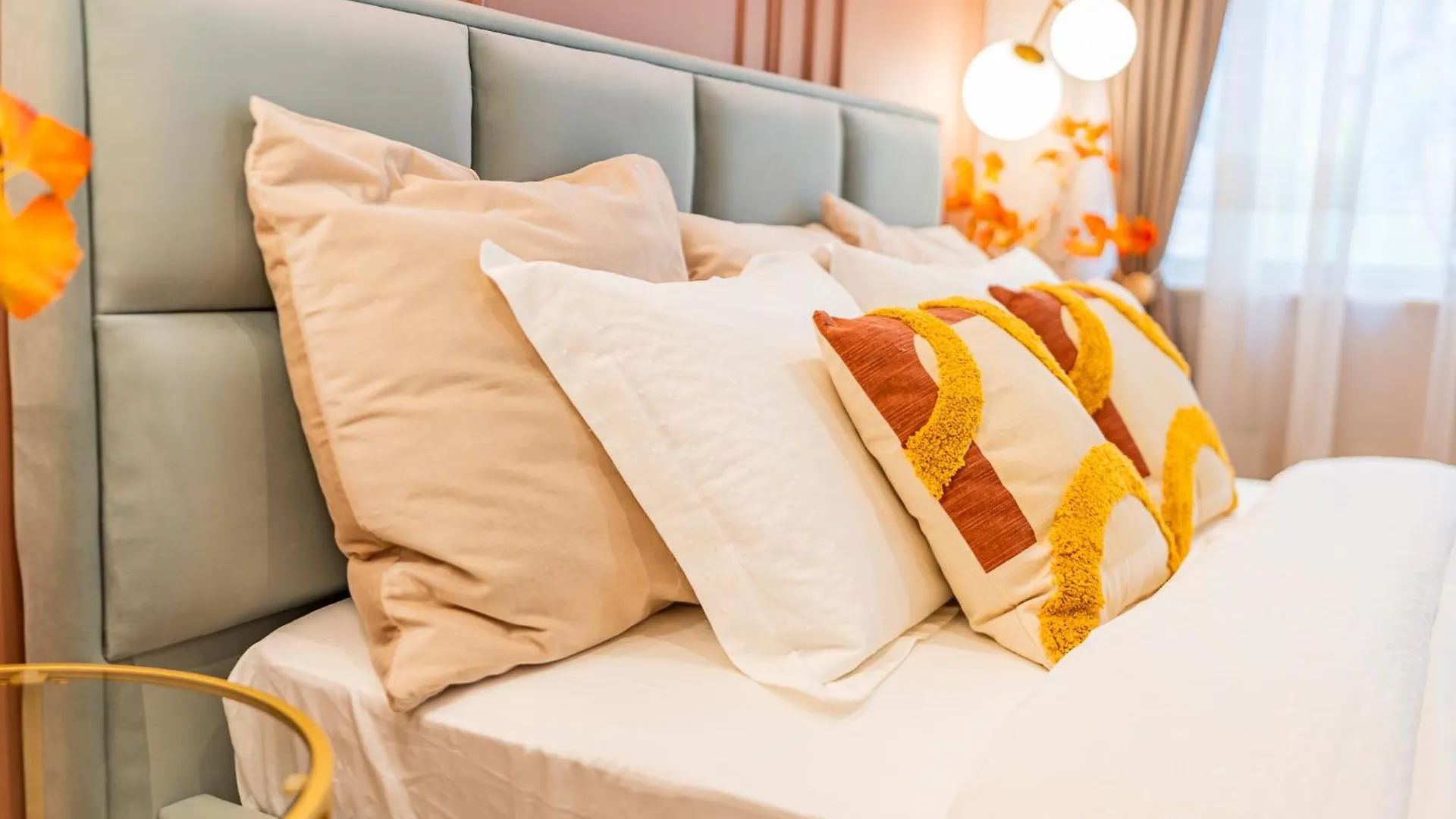 Victoriei Emerald & Pink Gems - Designer Apartments 부쿠레슈티 루마니아