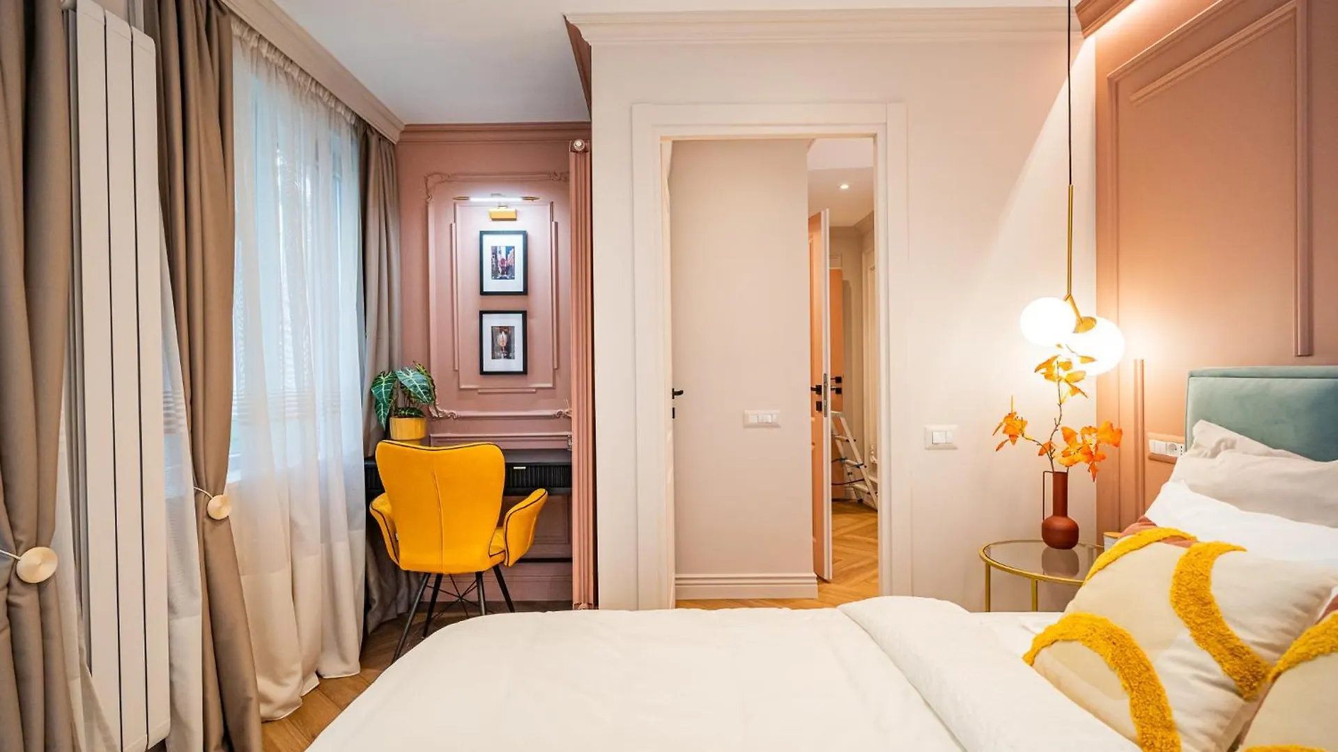 Victoriei Emerald & Pink Gems - Designer Apartments 부쿠레슈티
